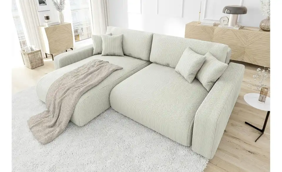 Ecksofa, in Wohnsituation