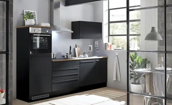Küchenzeile ohne Elektrogeräte und Spüle Lisse