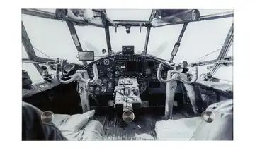 Glasgarderobe Cockpit